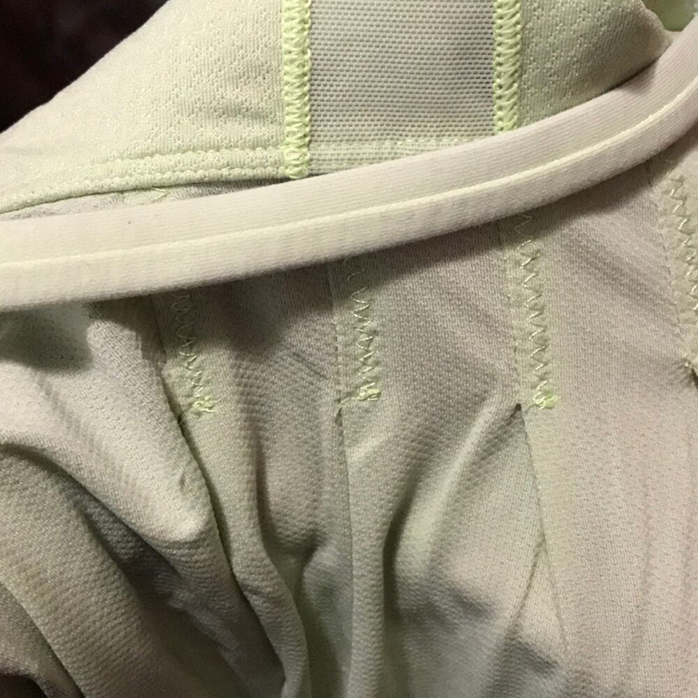 Lululemon tank - Picture 5 of 5